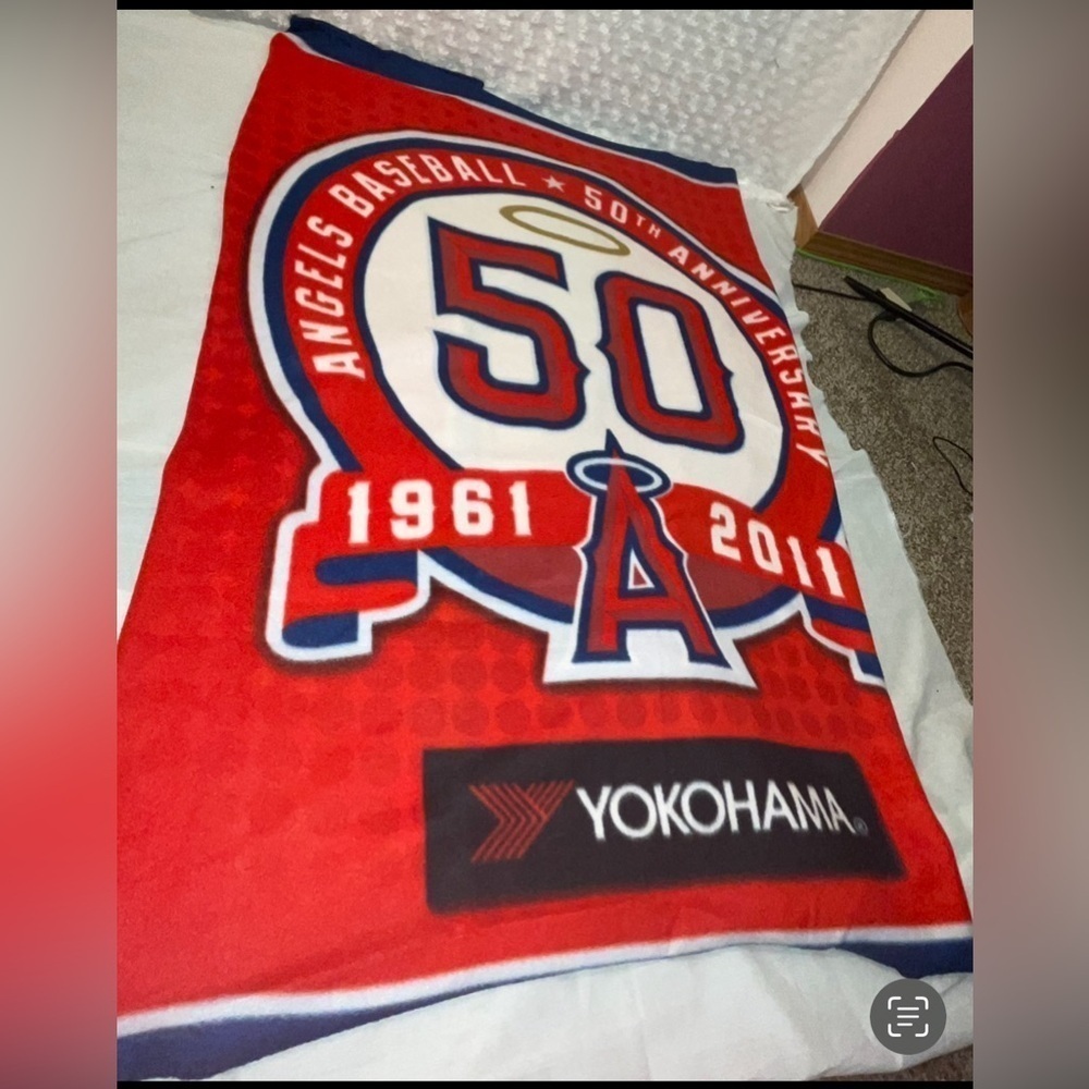 Fans Rare 50 Year Anniversary Of Memories California Angels Red Throw Blanket - Picture 7 of 9